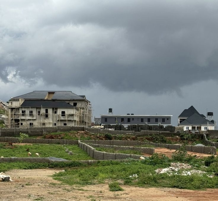 5 Questions Every Investor Must Ask Before Investing in Real Estate in Nigeria